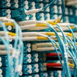 jaki router do światłowodu TOYA