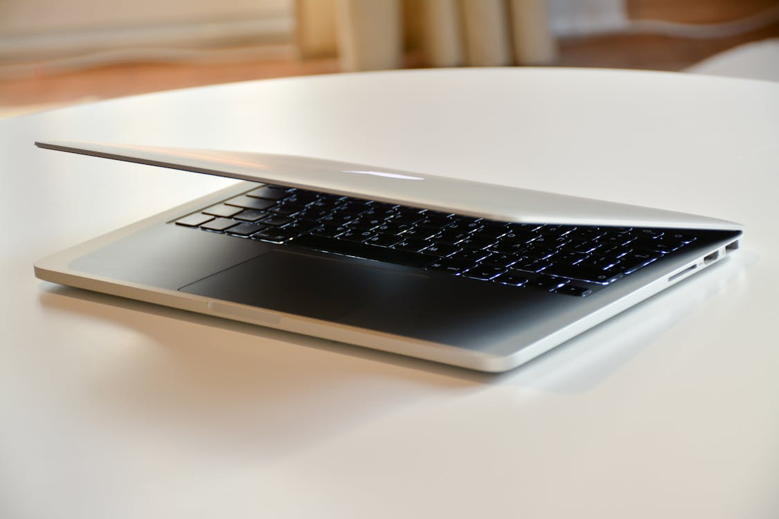 Brak wykrycia sieci WiFi przez laptopa
