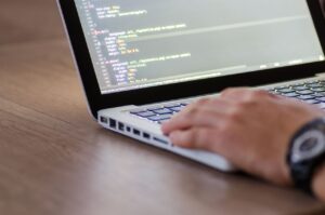 Jak diagnozować i eliminować wąskie gardła aplikacji web